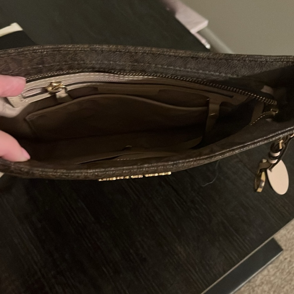 Purse - Picture 2 of 3